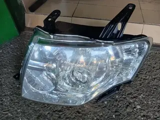Mitsubishi Pajero 4N40 Headlight Left Sade Home Use