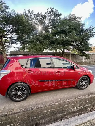 Toyota Corolla 2010 Red