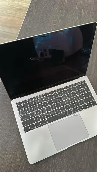 Laptop Apple MacBook Air 2019 8GB Intel Core i5 SSD 256GB