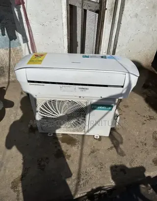 Hisense 1.5 Hp Aircondition (3 Months Used )