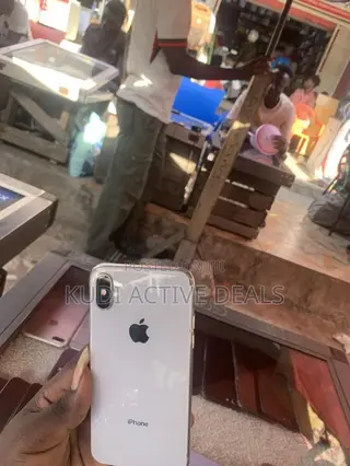 Apple iPhone X 64 GB White
