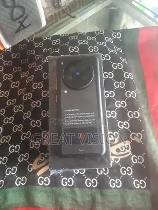 New Vivo X200 Ultra 512 GB Black