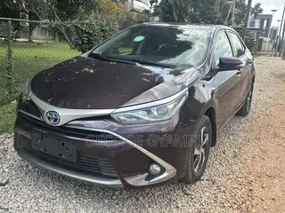 Toyota Corolla SE (1.8L 4cyl 6M) 2018 Burgundy