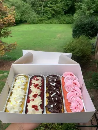 Mini Foil Cakes