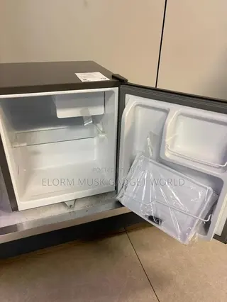 Hisense Mini Fridge
