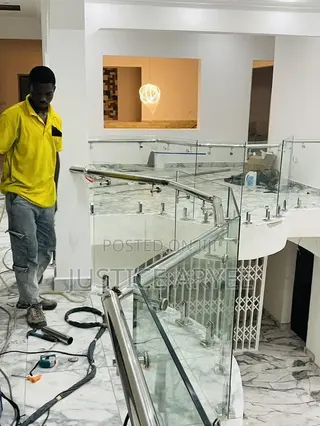 Professional Frameless Glass Installer