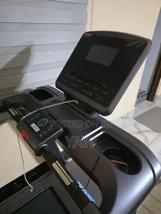 MaxFactor 3.0HP Motorized Treadmill – 20km/H, Auto Incline, 130kg
