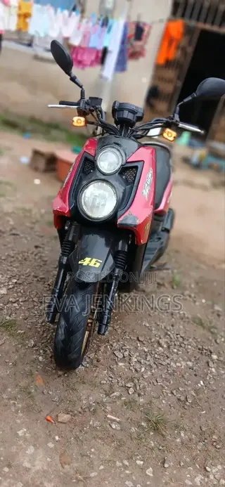 Yamaha 2022 Red