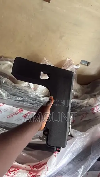 Honda CR-V 2023 Knee Airbag