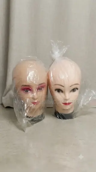 Pieceable and None Pieceable Dummy Head