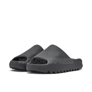 Adidas Yeezy Slides Size 43