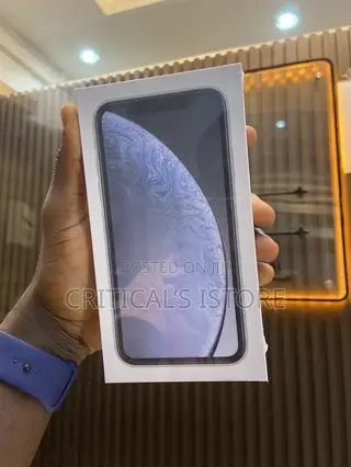 New Apple iPhone XR 64 GB White