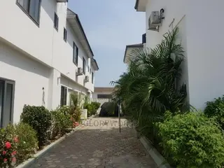 Furnished 2bdrm Apartment in Labone for rent