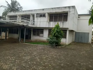 1bdrm Block of Flats in ...., Airport Residential Area for sale