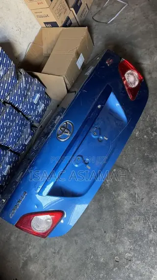 Toyota Corolla 2009,2010,2011,2012,2013 Boot / Tailgate Complete
