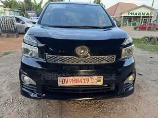 Toyota Voxy 2012 Black