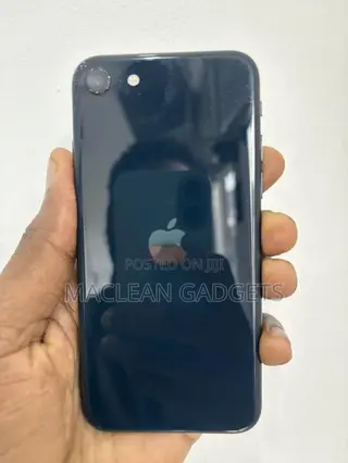 Apple iPhone SE (2022) 64 GB Black