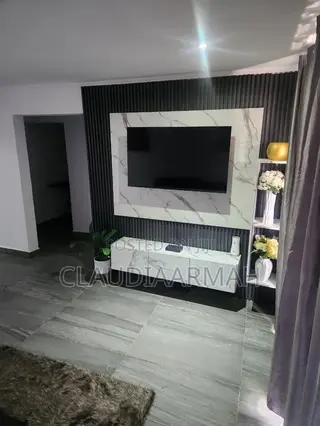 Furnished 1bdrm Apartment in The Grey Buildjng, American House for rent