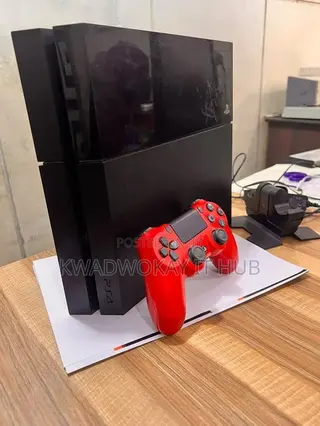PS4 Standard Console