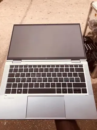 Laptop HP EliteBook x360 1030 G8 16GB Intel Core i7 SSD 512GB