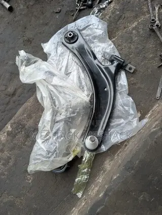 Nissan Rogue 2016 Lower Arm