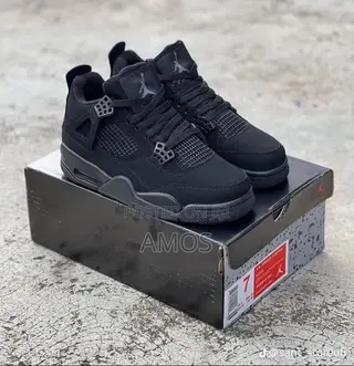 Air Jordan 4
