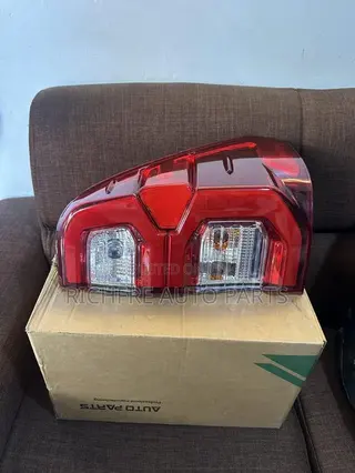 Toyota Hilux 2020 2021 2022 2023 Taillight LED ORIGINAL IN BOX