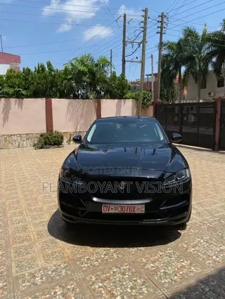 Jaguar F-Pace 25t Premium AWD 2020 Black
