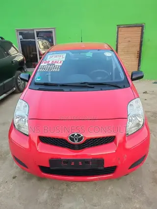 Toyota Yaris 2010 Red