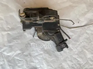 97-01 Toyota Camry Door Lock