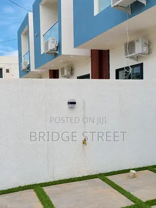 2bdrm Townhouse/Terrace in Neon Boulevard, Nmai-Dzorn for sale