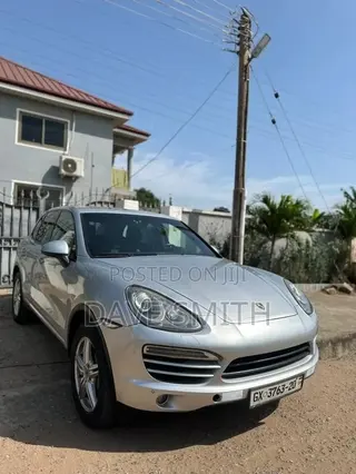 Porsche Cayenne 4dr SUV AWD (3.6L 6cyl 6M) 2014 Silver