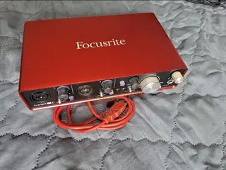 Focusrite Scarlett 2i4 - 2nd Gen