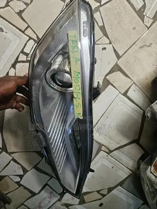 Tesla Model S Headlight 2015 Right Side Charger Type