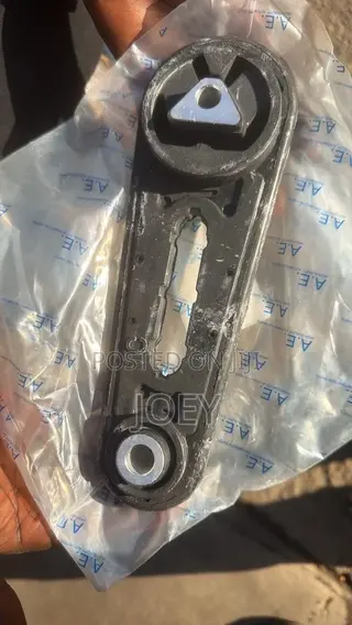 Nissan Rogue 2008-13 Gear Box Seat