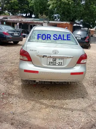 Toyota Belta 2010 Gray