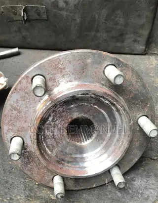 Toyota Hilux Front Hub 2009 2010 2013 2015