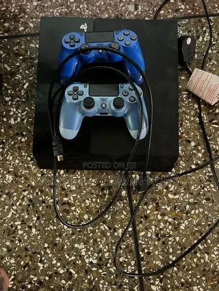 PS4 Standard