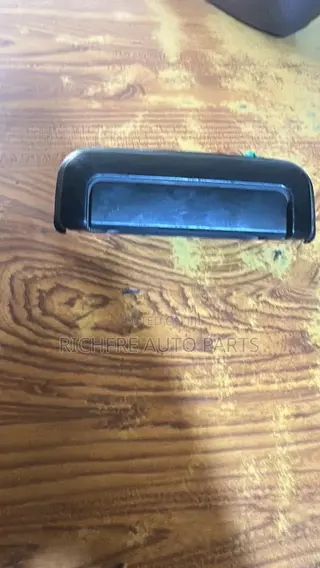 Mitsubishi L200 Boot Opener Tailgate Opener