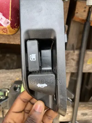 Toyota Yaris and Camry Fuel and Boot Opener