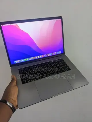 Laptop Apple MacBook Pro 2016 16GB Intel Core i7 SSD 256GB