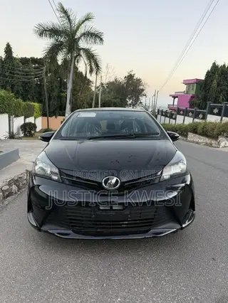 Toyota Vitz 1.5 FWD 5dr 2015 Black