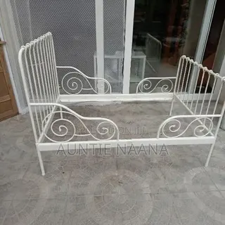 IKEA Minnen Extendable Bed Frame With Mattress