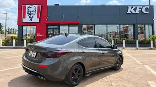 Hyundai Elantra 2012 Gray