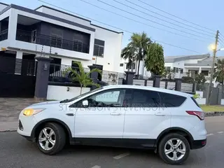 Ford Escape S 4dr SUV (2.5L 4cyl 6A) 2014 White