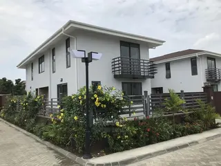 4bdrm Townhouse / Terrace in Pelikan Court, Cantonments for rent