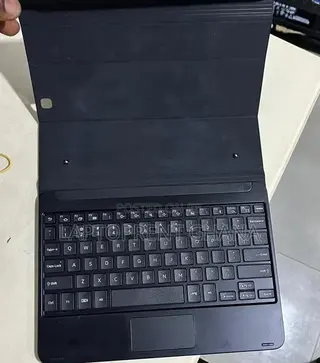 Universal Tablet Case With Bluetooth Keyboard