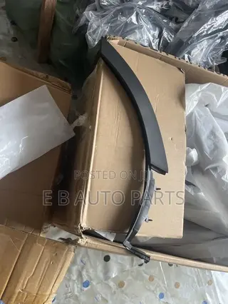 CRV 2018 Back Door Arch
