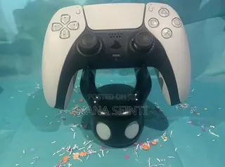 Hallow PS5 Controller Stands