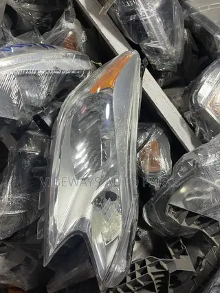 Versa Note 2014-2016 Headlights Original Right